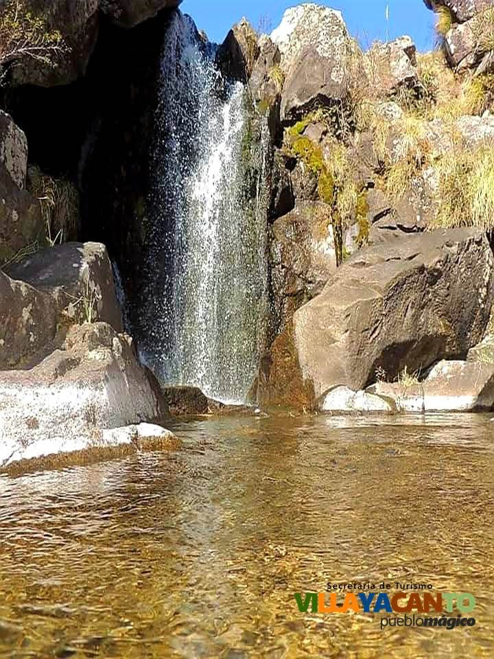 Cascada natural